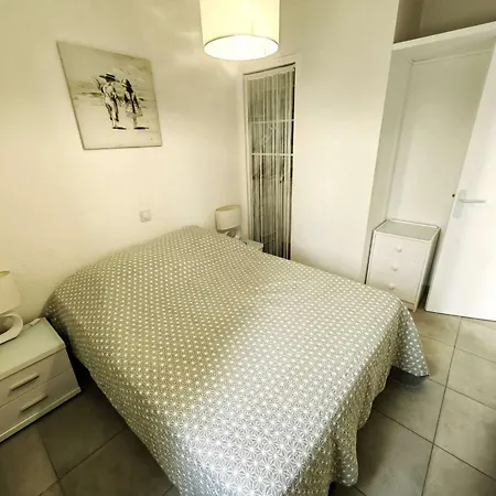 Apartamento T3 Rénové Avec Clim, Piscine Et Parking à 100m De La - Fr-1-607-24 *